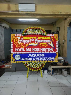 Papan Bunga di Pakembaran Slawi