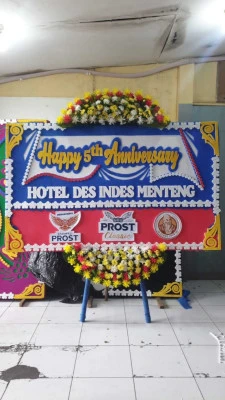 Papan Bunga di Pakembaran Slawi